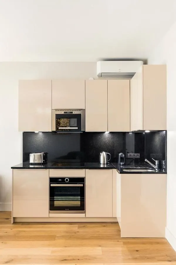 Luxury Apartment Paris Louvre II