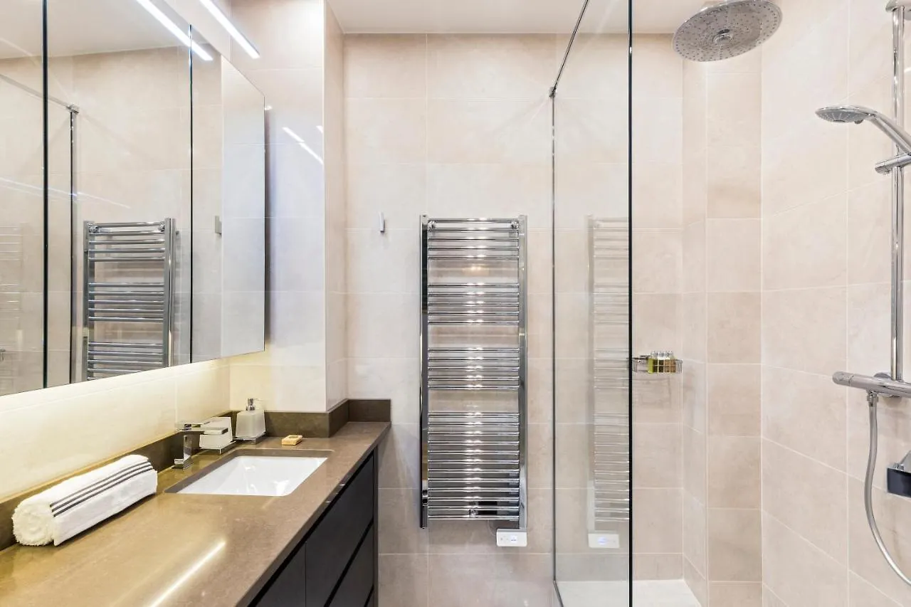 Luxury Apartment Paris Louvre II 0*,