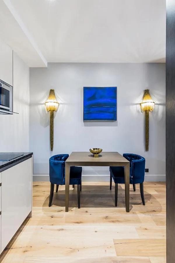 Luxury Apartment Paris Louvre II